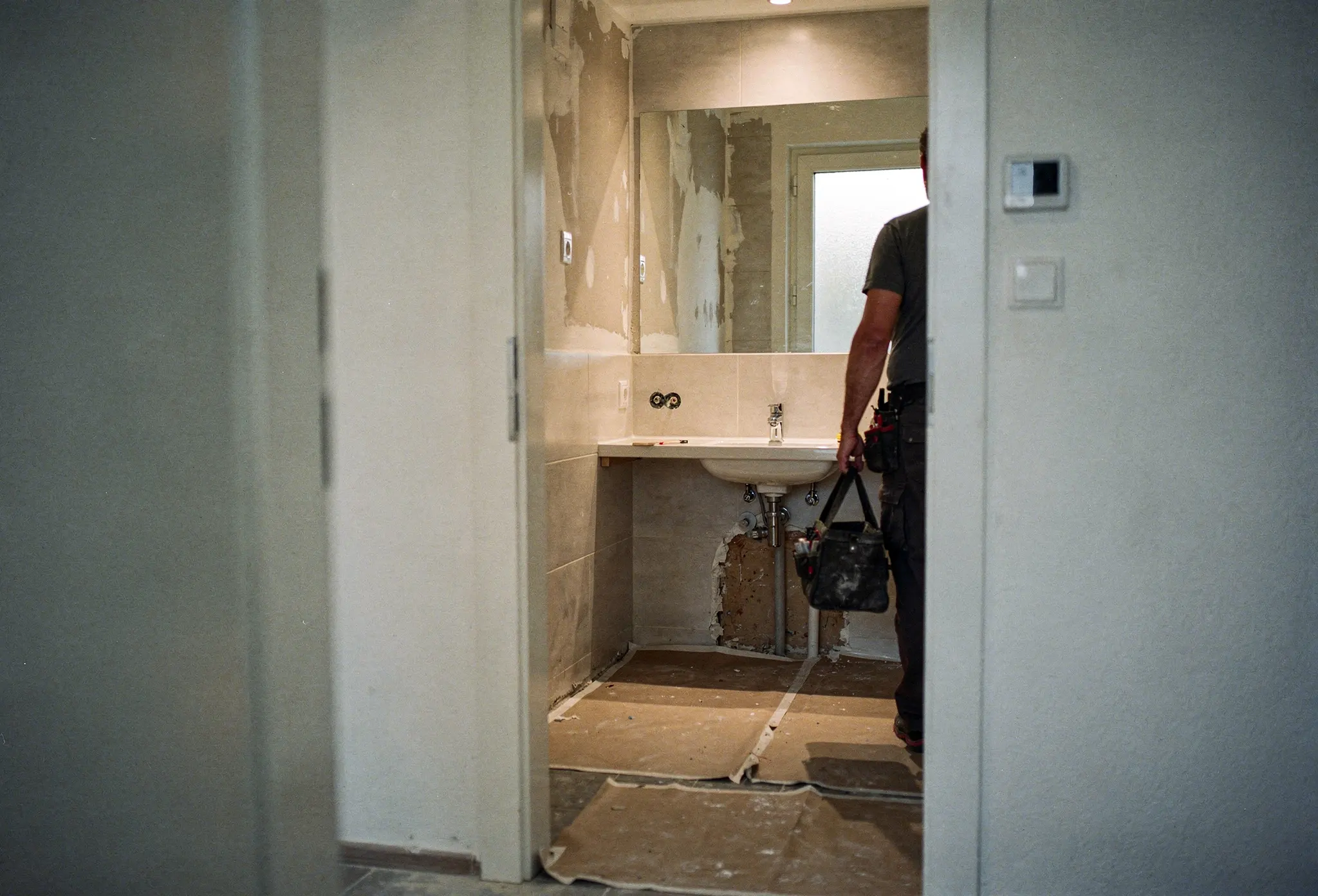 Sanitärarbeit im Bad